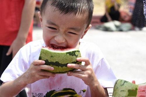 吃瓜多了闹肚子,揭秘“闹肚子”背后的真相