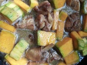 新疆丑瓜炖着吃,丑瓜炖制，美味与营养并存