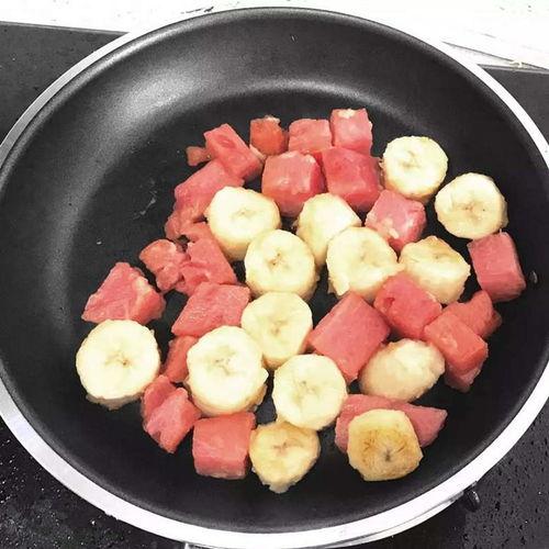 料理吃瓜,料理吃瓜，美味与清凉的完美邂逅